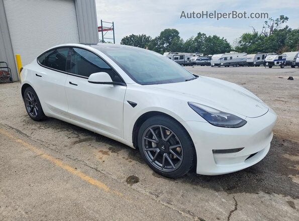 5YJ3E1EB2MF055930 2021 TESLA MODEL White Передня права чверть