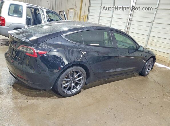 5YJ3E1EB2MF965559 2021 TESLA MODEL Black Tył prawy