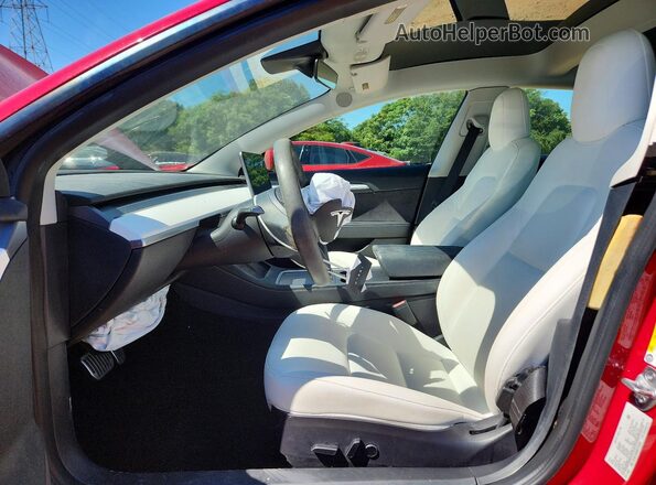 5YJ3E1EB2NF179794 2022 TESLA MODEL Красный Вид салона спереди