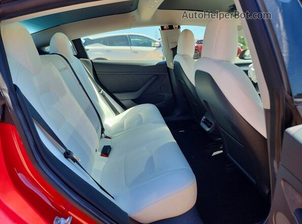 5YJ3E1EB2NF179794 2022 TESLA MODEL Красный Вид задних сидений