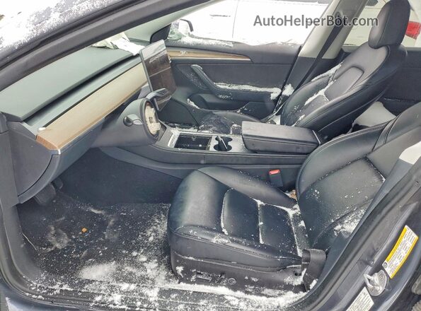 5YJ3E1EB2PF416769 2023 TESLA MODEL Gray Vista interior delantera