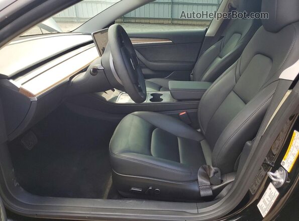 5YJ3E1EB2PF661944 2023 TESLA MODEL Black Vista interior delantera