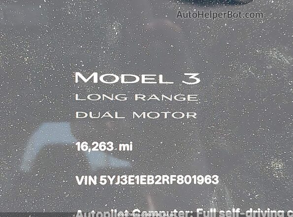 5YJ3E1EB2RF801963 2024 TESLA MODEL 3 Черный Панорамный вид салона 360°