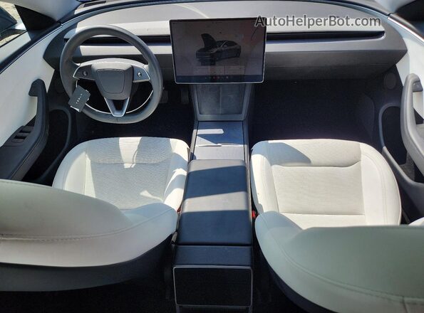 5YJ3E1EB2RF810050 2024 TESLA MODEL Gray Dashboard view