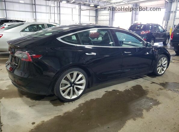 5YJ3E1EB3JF186697 2018 TESLA MODEL Black Tył prawy