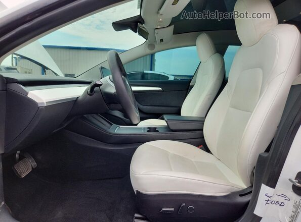 5YJ3E1EB3NF272968 2022 TESLA MODEL White Vista interior delantera