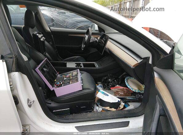 5YJ3E1EB3NF327936 2022 TESLA MODEL 3 Белый Вид салона спереди