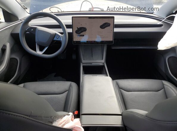 5YJ3E1EB3SF011044 2025 TESLA MODEL Черный Вид панели приборов