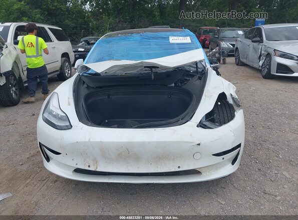 5YJ3E1EB4JF097978 2018 TESLA MODEL 3 White Դիմացի տեսք