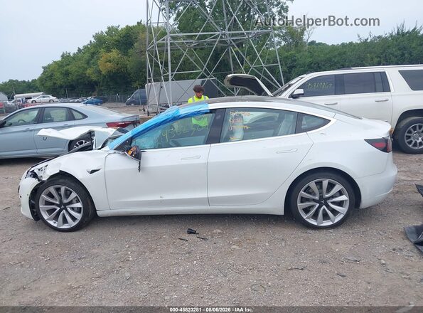 5YJ3E1EB4JF097978 2018 TESLA MODEL 3 White Սարքավորումների վահանակի տեսք