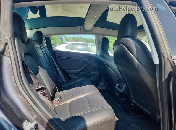 5YJ3E1EB4JF119199 2018 TESLA MODEL Black Հետևի նստատեղերի տեսք