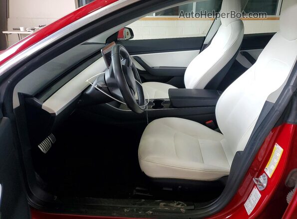 5YJ3E1EB5JF074760 2018 TESLA MODEL Red Вид салону спереду