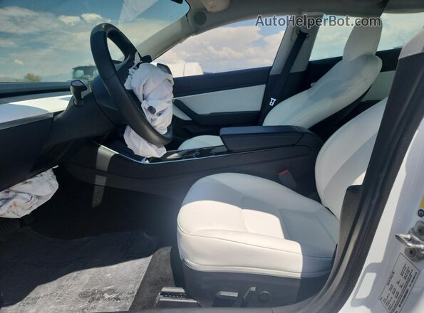 5YJ3E1EB5KF494911 2019 TESLA MODEL White 