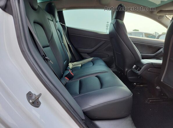5YJ3E1EB5LF637339 2020 TESLA MODEL White Вид задніх сидінь