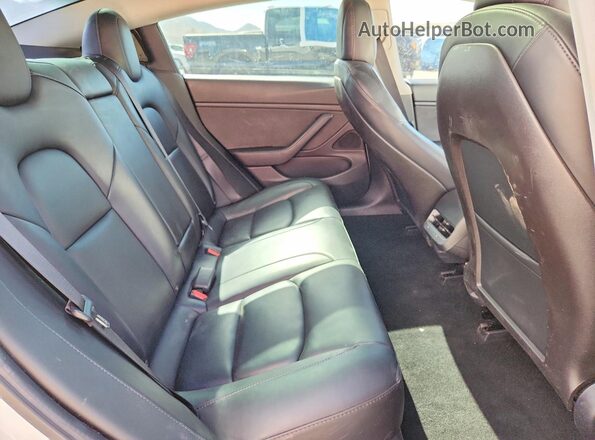 5YJ3E1EB5LF711438 2020 TESLA MODEL White უკანა სავარძლების ხედი