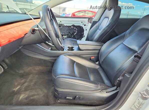 5YJ3E1EB5LF711438 2020 TESLA MODEL White წინა სალონის ხედი
