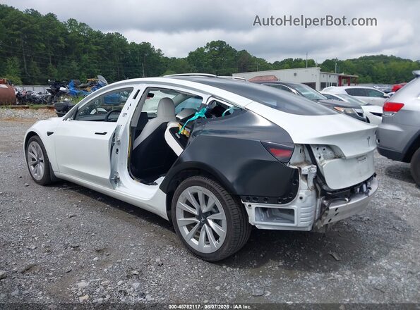 5YJ3E1EB5NF153092 2022 TESLA MODEL 3 White Вид задньої частини салону