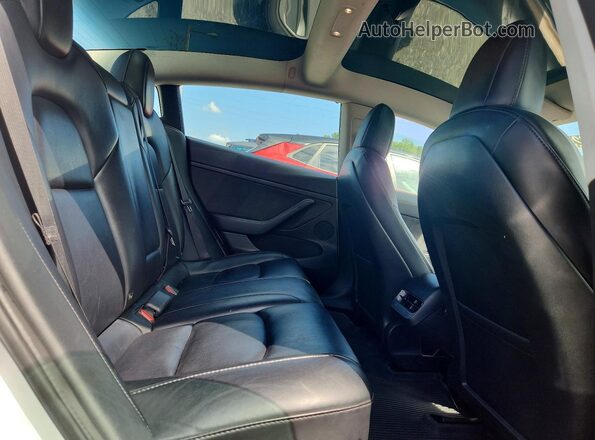 5YJ3E1EB5NF285804 2022 TESLA MODEL White Вид задніх сидінь