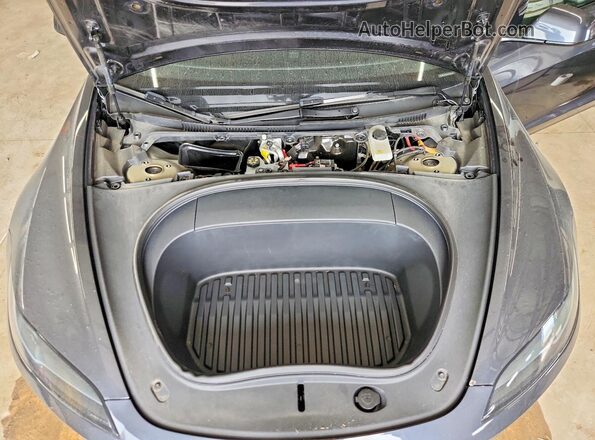 5YJ3E1EB5RF740561 2024 TESLA MODEL Charcoal უკანა სალონის ხედი