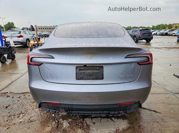 5YJ3E1EB5SF939096 2025 TESLA MODEL Серебряный Вид сзади