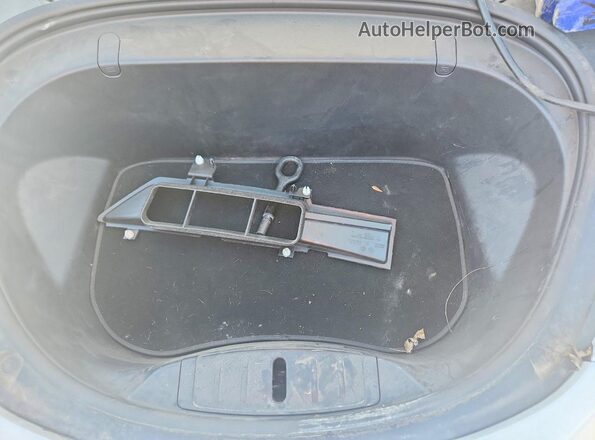 5YJ3E1EB6KF193807 2019 TESLA MODEL White უკანა სალონის ხედი