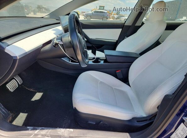 5YJ3E1EB6KF231701 2019 TESLA MODEL Blue Vista interior delantera