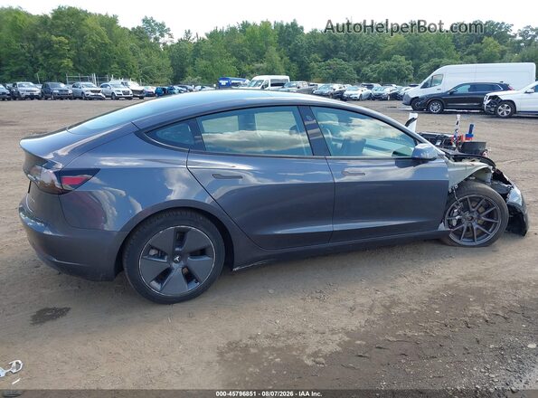 5YJ3E1EB6NF245845 2022 TESLA MODEL 3 Gray 