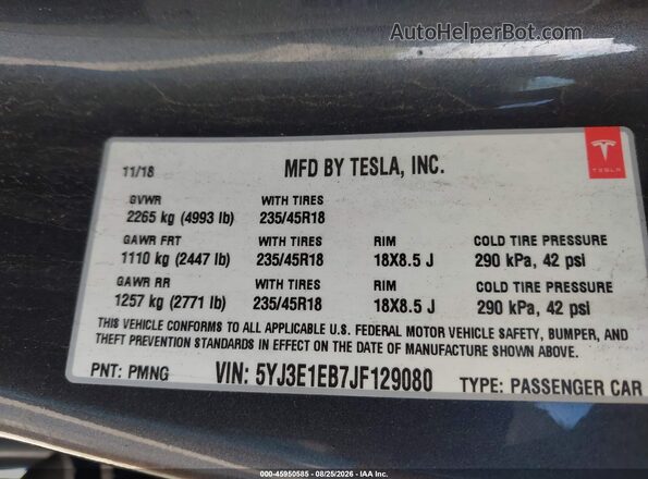 5YJ3E1EB7JF129080 2018 TESLA MODEL 3 Gray Vista del compartimento del motor
