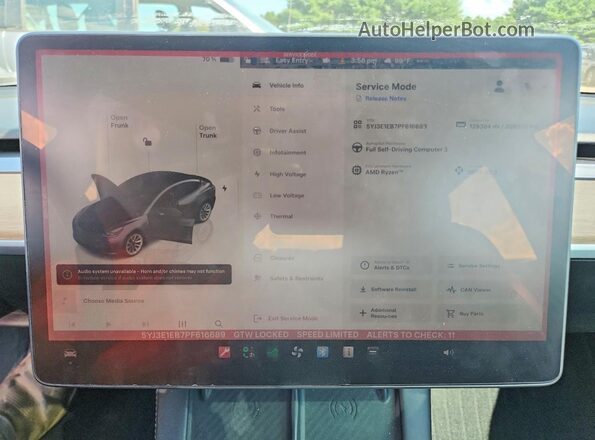 5YJ3E1EB7PF616689 2023 TESLA MODEL Gray ხელსაწყოთა პანელის ხედი