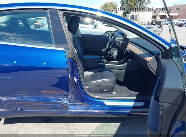 5YJ3E1EB8KF197504 2019 TESLA MODEL 3 Blue Widok wnętrza z przodu