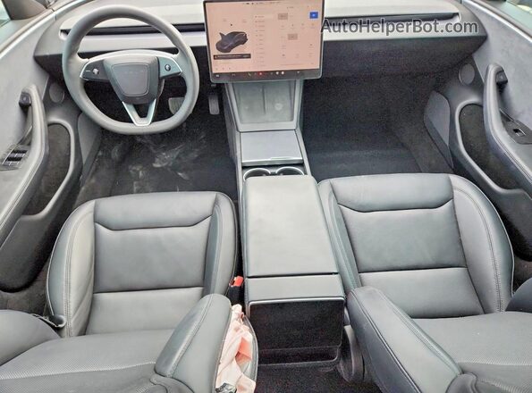 5YJ3E1EB8RF748590 2024 TESLA MODEL Угольный Вид панели приборов