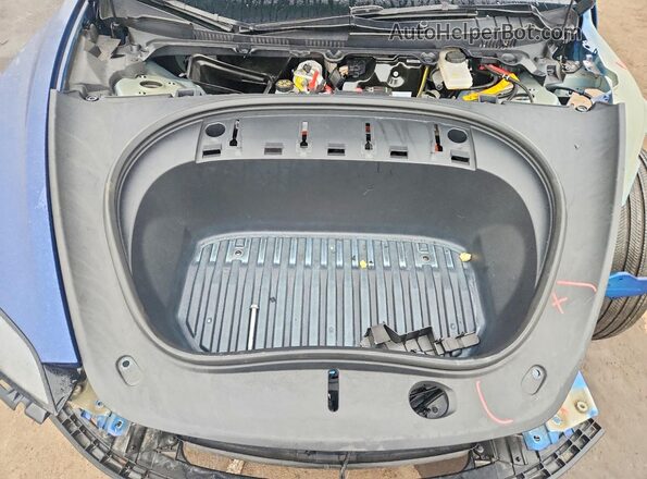5YJ3E1EB8RF795585 2024 TESLA MODEL Синий Вид задней части салона