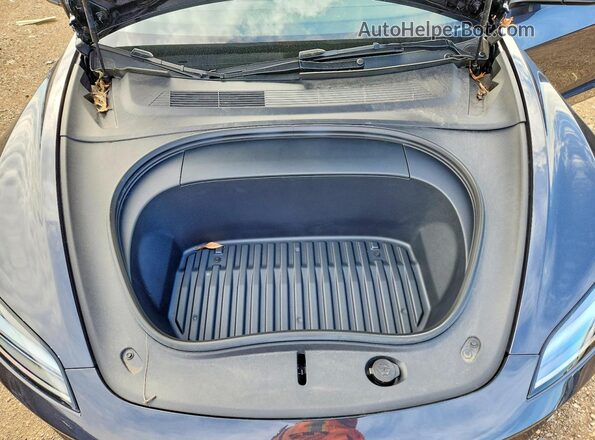 5YJ3E1EB8RF819559 2024 TESLA MODEL Black Rear interior view