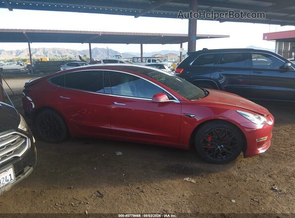 5YJ3E1EB9JF075216 2018 TESLA MODEL 3 Red Սալոնի հետևի տեսք