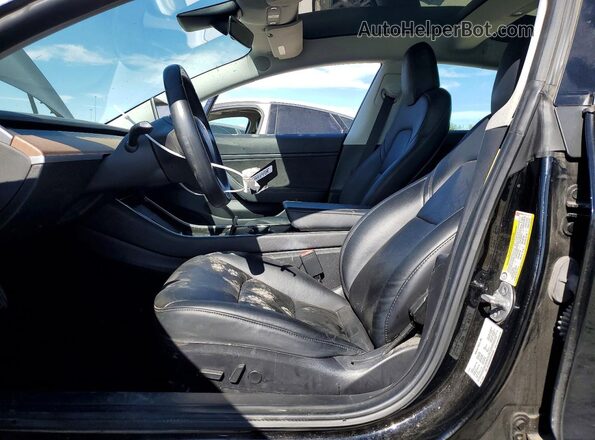 5YJ3E1EB9KF193493 2019 TESLA MODEL Black Vista interior delantera