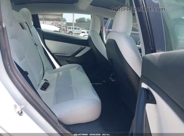 5YJ3E1EB9KF407009 2019 TESLA MODEL 3 White Widok naklejki z numerem VIN