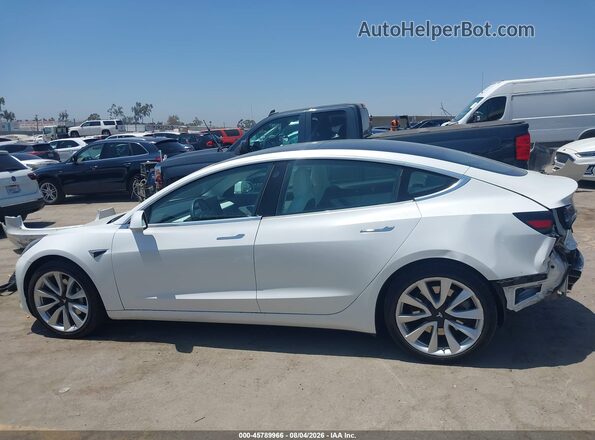 5YJ3E1EB9KF407009 2019 TESLA MODEL 3 White Widok wnętrza 360 stopni