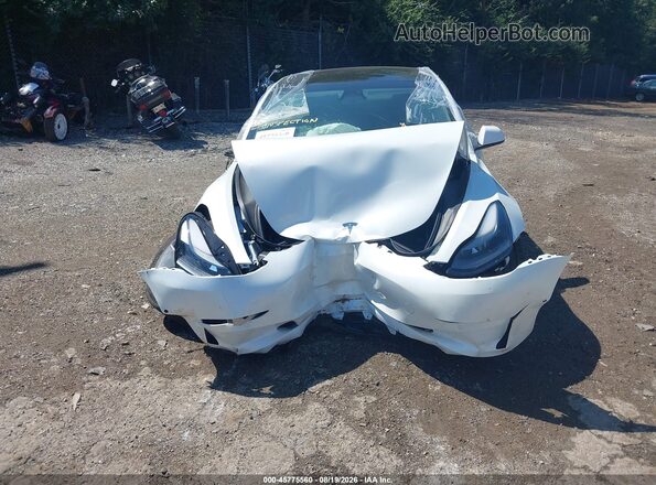5YJ3E1EB9NF324605 2022 TESLA MODEL 3 White Vista del salpicadero