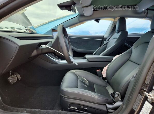 5YJ3E1EB9RF812457 2024 TESLA MODEL Угольный Вид салона спереди