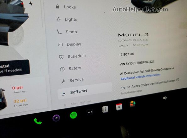 5YJ3E1EB9SF889321 2025 TESLA MODEL Серый Вид щитка приборов