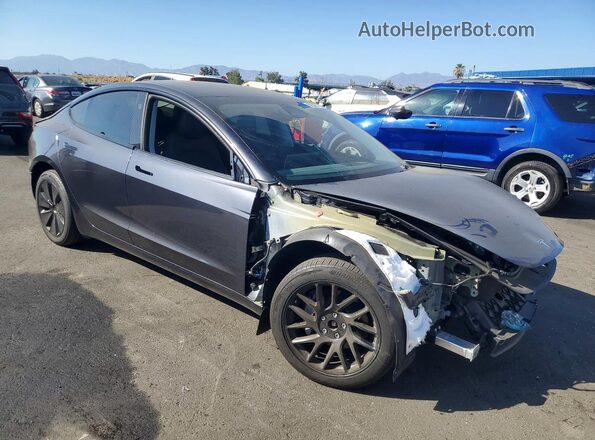 5YJ3E1EB9SF907607 2025 TESLA MODEL Gray Առջևի աջ