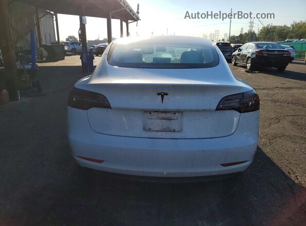 5YJ3E1EBXJF081400 2018 TESLA MODEL Белый Вид сзади