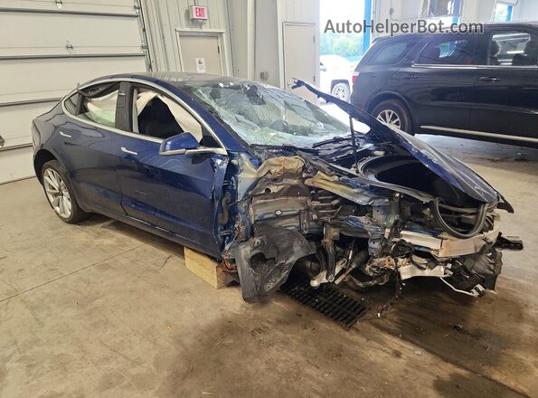 5YJ3E1EBXKF210995 2019 TESLA MODEL Blue Front right
