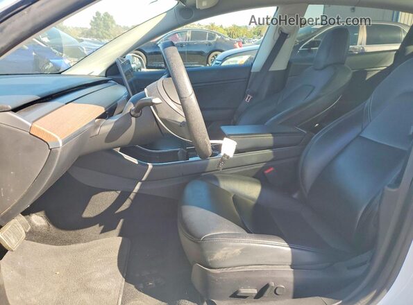 5YJ3E1EBXLF637580 2020 TESLA MODEL White წინა სალონის ხედი