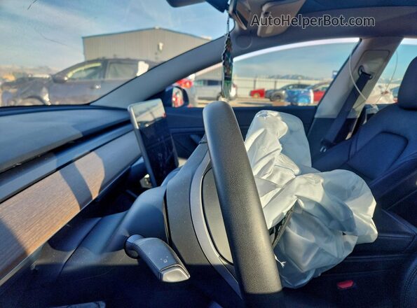 5YJ3E1EBXMF836727 2021 TESLA MODEL Gray Vista del cuadro de instrumentos