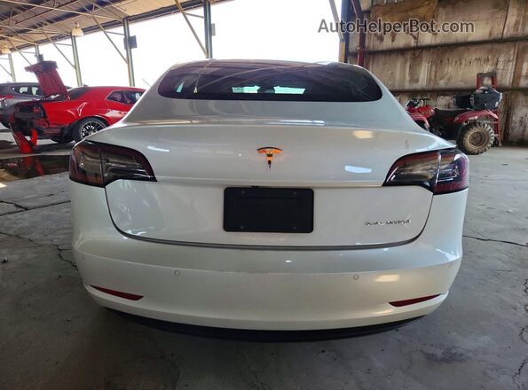 5YJ3E1EBXNF138846 2022 TESLA MODEL White Հետևի տեսք