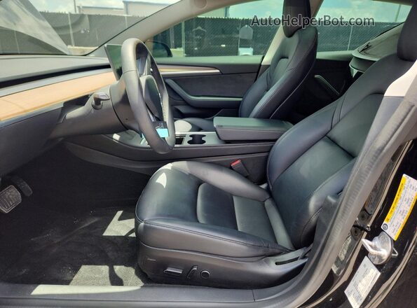 5YJ3E1EBXNF273163 2022 TESLA MODEL Black Widok wnętrza z przodu