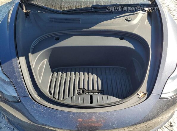 5YJ3E1EBXNF323818 2022 TESLA MODEL Черный Вид задней части салона