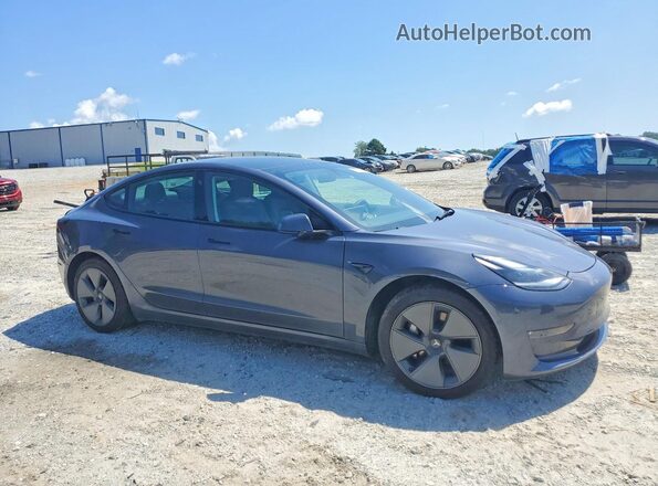 5YJ3E1EBXNF323818 2022 TESLA MODEL Черный Передняя правая четверть