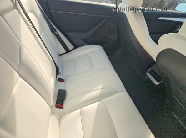 5YJ3E1EBXPF660900 2023 TESLA MODEL Gray უკანა სავარძლების ხედი
